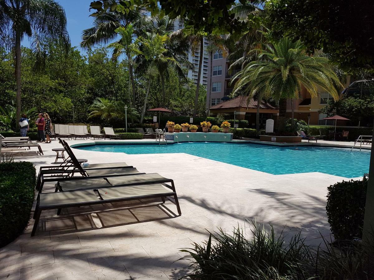 Apartmán Yacht Club Aventura 2Br + 2Ba Miami Exteriér fotografie